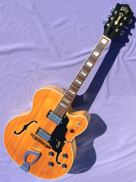 1975 Guild Manhattan X-175